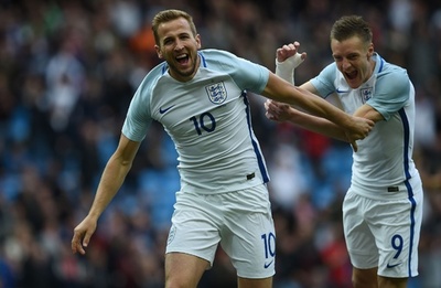 プレミアのスター2人が活躍、イングランドがトルコに勝利