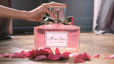 幸せを運ぶ香水「ミス ディオール」70周年、表参道で2月4日に特別イベント