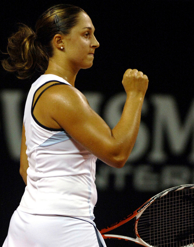 パシュツェク ハンチュコワ破り決勝進出