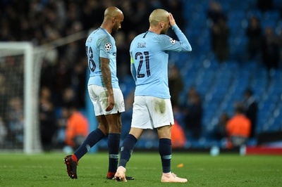 監督不在のシティ、欧州CL初戦でリヨンに敗れる