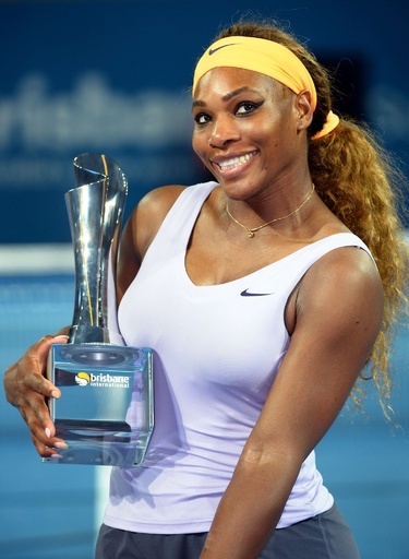セレーナがブリスベーン国際で連覇、アザレンカを一蹴