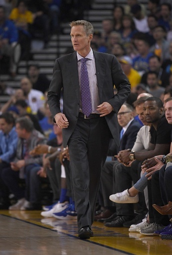 ウォリアーズのカーHC、ブルズ超え挑戦は「チームで相談」