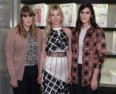 「ロダルテ」限定本発売記念サイン会にキルスティン・ダンストら