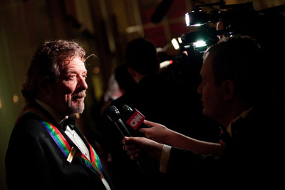 ケネディ・センター名誉賞、レッド・ツェッペリンやD・ホフマンさん受賞