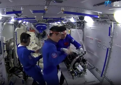 「神舟18号」乗組員が軌道上で1か月生活 多くの宇宙科学実験を実施