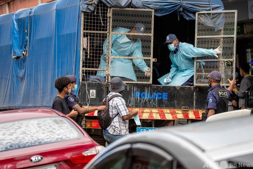 仕事続けたければワクチン接種を フィジー政府、全労働者に義務化へ