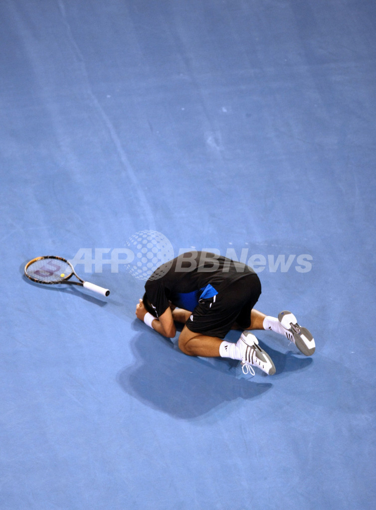 ジョコビッチ フェデラーを降し自身初の全豪決勝進出