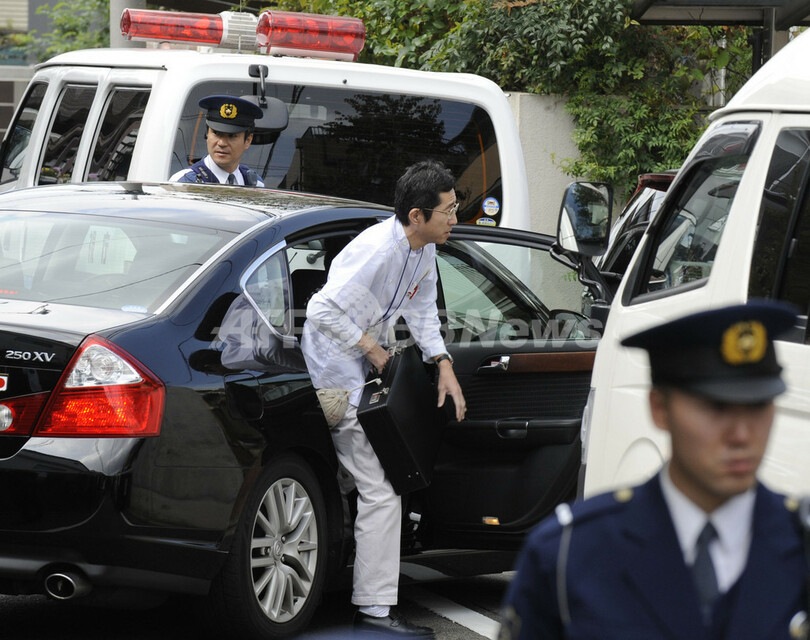 中川昭一元財務・金融担当相が自宅で死亡