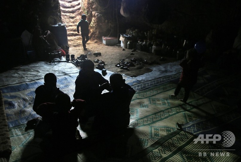 避難場所がない 地下壕や墓地を住居に シリア 写真17枚 国際ニュース Afpbb News