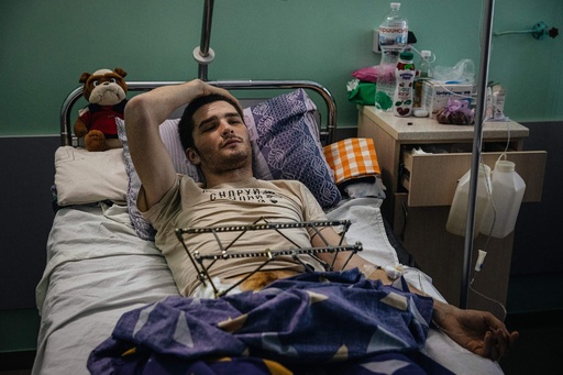 ロシアとの捕虜交換で帰還 ウクライナ兵の苦難 写真7枚 国際ニュース Afpbb News ロシアとの捕虜交換で帰還 ウクライナ兵の苦難 写真7枚 国際ニュース Afpbb News