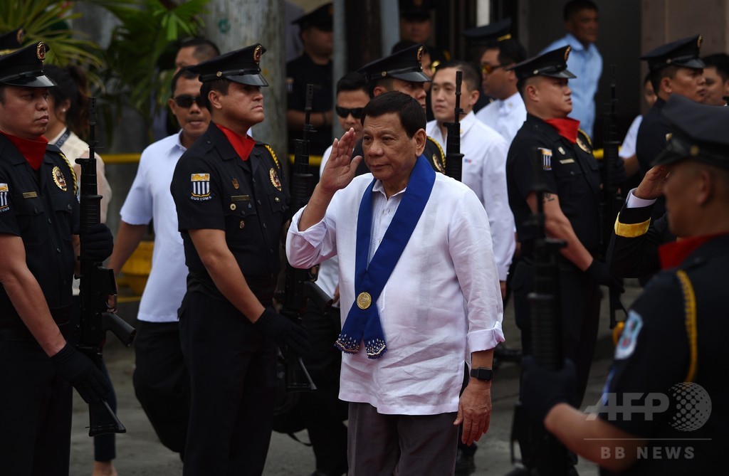 比大統領、EUは「ばかな組織」 首脳会合への招待も拒否 比大統領、EUは「ばかな組織」 首脳会合への招待も拒否