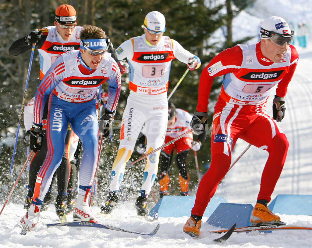 国際ニュース：AFPBB News＜FISノルディックスキー世界選手権2007＞ノルウェー クロスカントリー・男子4x10キロメートルリレーで優勝 - 札幌
