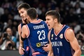 FIBAバスケットボール・ワールドカップ決勝、ドイツ対セルビア。試合に臨むボグダン・ボグダノビッチ（右）らセルビアの選手（2023年9月10日撮影）。(c)SHERWIN VARDELEON / AFP