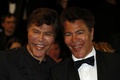 仏有名タレントのグリシュカ・ボグダノフ氏とイゴール・ボグダノフ氏。同国カンヌで（2013年5月24日撮影）。(c)Valery HACHE / AFP