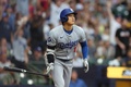 24MLB、ミルウォーキー・ブルワーズ対ロサンゼルス・ドジャース。3回にソロ本塁打を放つロサンゼルス・ドジャースの大谷翔平（2024年8月13日撮影）。(c)Stacy Revere/Getty Images/AFP