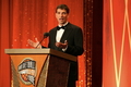 2009年のバスケットボール殿堂（%%Basketball Hall of Fame%%）入り式典が11日、マサチューセッツ（Massachusetts）州スプリングフィールド（springfield）のシンフォニーホール（Symphony Hall）で行なわれ、マイケル・ジョーダン（%%Michael Jordan%%）氏らが殿堂入りした。写真は殿堂入りを果たし、式典でスピーチを行なうジョン・ストックトン（%%John Stockton%%）氏。（2009年9月11日撮影）(c)AFP/Getty Images/NBAE/Nathaniel S. Butler