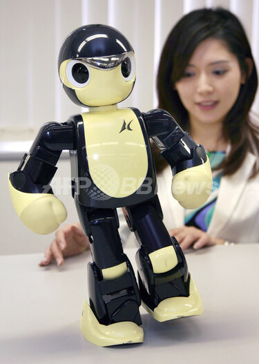 京商、最新型ヒューマノイドロボット「マノイPF01」を発表 写真5枚 国際ニュース：AFPBB News