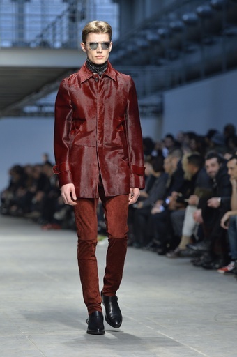 ＜14/15年秋冬ミラノ・メンズコレクション＞コスチューム ナショナル