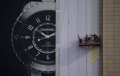 【今日の1枚】巨大すぎる腕時計の修理!?