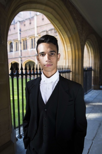 難民キャンプから英名門校へ、パレスチナ少年がつかんだチャンス