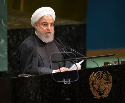 イラン大統領、トランプ氏との会談否定 米は制裁強化