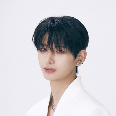 FANTASY BOYS側、ユ・ジュンウォンの離脱を発表…11人体制に