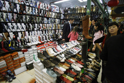 米ニューバランスの著作権侵害で賠償判決 中国、西側企業の勝利は異例