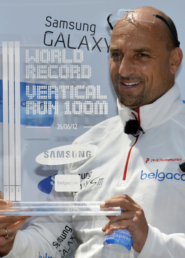 垂直100メートル走で世界新、ブリュッセル