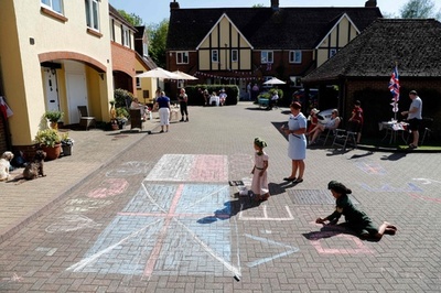 英14歳、川崎病に似た症状で死亡 新型コロナ