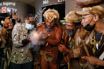 「南ア先住民族の王」保釈 政府に対話呼び掛け