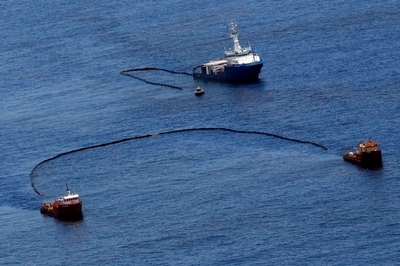 米国、12の国と国際機関から支援受け入れ 原油流出事故