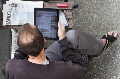 勤務時間外のメールなどから労働者を守る、独仏で対策進む