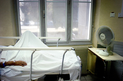 オランダ尊厳死協会の会長、自殺ほう助で逮捕