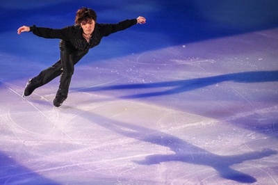 NHK杯でエキシビション、メダリストらが華麗な舞