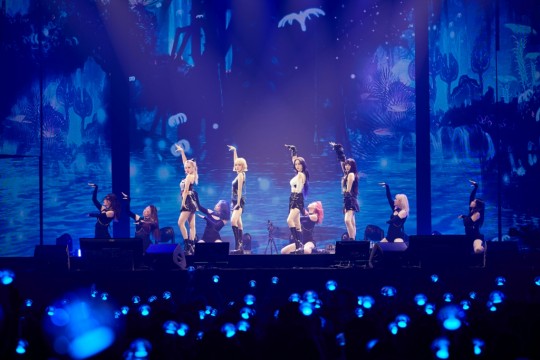 写真提供=SMエンターテイメント