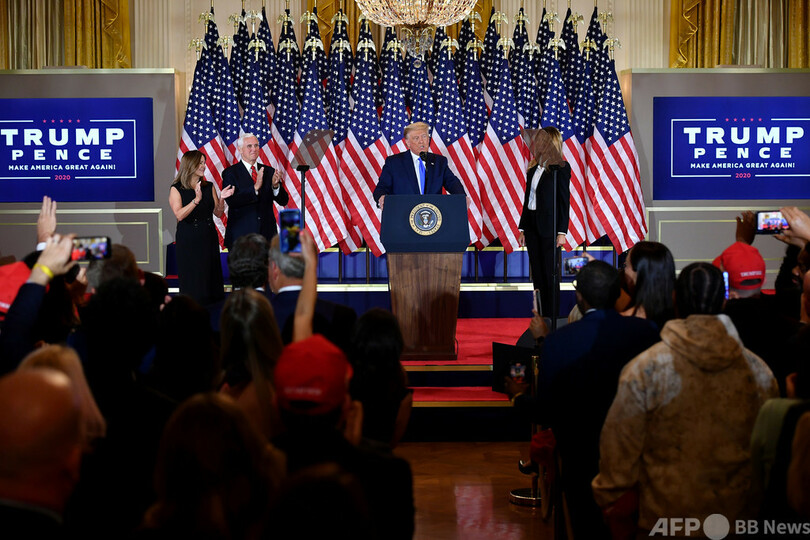 トランプ氏、「勝利」宣言 集計は法廷闘争も辞さず