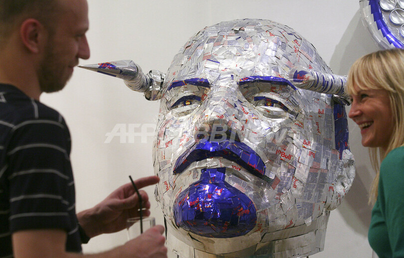 空き缶のレーニン も登場 空き缶アート展がモスクワで開催 写真3枚 国際ニュース Afpbb News