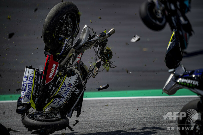 「殺されかけた」 ロッシ、時速300キロ恐怖のニアミスに怒り MotoGP