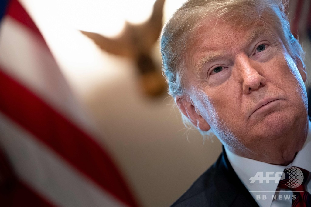 トランプ氏、学校でいじめられた同姓の少年を一般教書演説に招待 トランプ氏、学校でいじめられた同姓の少年を一般教書演説に招待