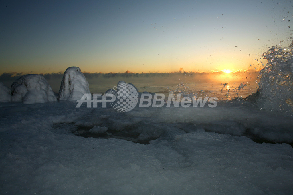 中部、北東部などの諸州で寒波継続、豪雪に見舞われる - 米国 中部、北東部などの諸州で寒波継続、豪雪に見舞われる - 米国