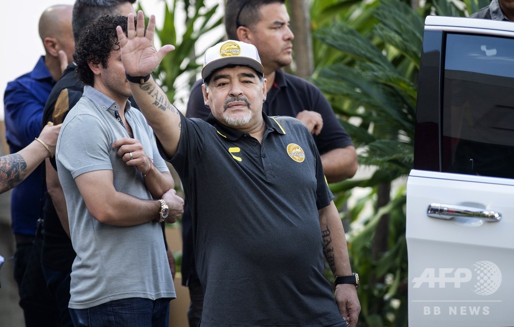 マラドーナ氏がメキシコ2部クラブの監督辞任、健康上の理由で マラドーナ氏がメキシコ2部クラブの監督辞任、健康上の理由で