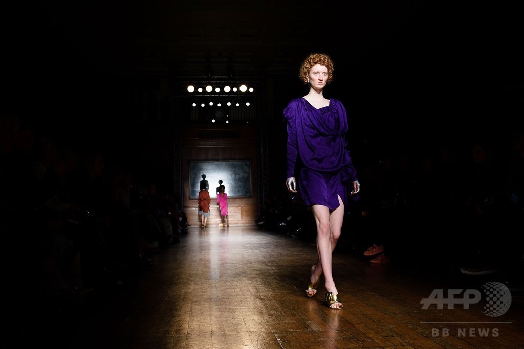 「ヴィヴィアン・ウエストウッド」16/17年秋冬コレクション