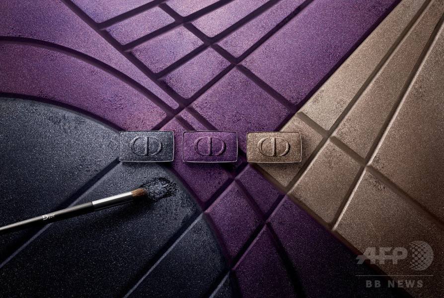 「ディオール」濡れツヤまぶたを叶えるアイシャドウ