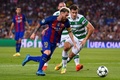 サッカー欧州チャンピオンズリーグ、グループC第1節、FCバルセロナ対セルティック。ドリブル突破を図るFCバルセロナのリオネル・メッシ（2016年9月13日撮影）。(c)AFP/JOSEP LAGO