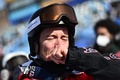北京冬季五輪、スノーボード男子ハーフパイプ決勝。演技を終えた米国のショーン・ホワイト（2022年2月11日撮影）。(c)Marco BERTORELLO / AFP