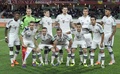 13クラブW杯（2013 FIFA Club World Cup）準決勝、広州恒大（Guangzhou Evergrande FC、中国）対バイエルン・ミュンヘン（Bayern Munich）。試合前の写真撮影に臨むバイエルン・ミュンヘンの選手（2013年12月17日撮影）。(c)AFP/GERARD JULIEN
