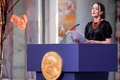 ノルウェー・オスロで行われた2022年のノーベル平和賞授賞式で演説するウクライナの人権団体「市民自由センター」のオレクサンドラ・マトイチュク代表（2022年12月10日撮影）。(c)Javad Parsa / NTB / AFP