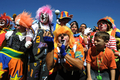 エルサルバドルの首都サンサルバドル（San Salvador）で開幕したピエロの総会「the III National Clown Convention」のオープニングパレードに参加するピエロ（2008年6月26日撮影）。(c)AFP/Jose Cabezas