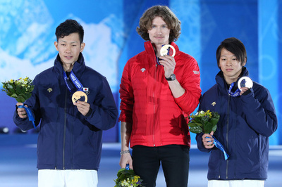 スノーボード男子ハーフパイプのメダル授与式、ソチ五輪