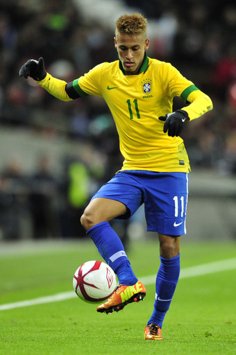 W杯優勝を目指すブラジル代表に向上を求めるネイマール